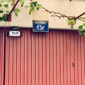 Fredry 15f Homestay